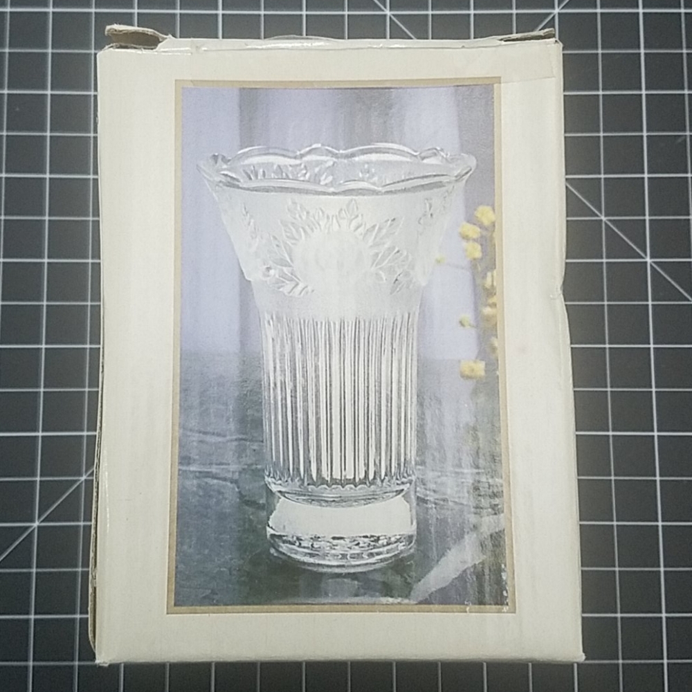 Crystal Clear Frosted Crystal 4.5 Inch Vase